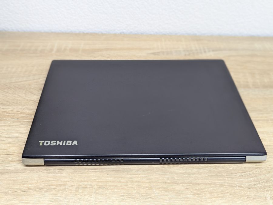 Ноутбук Б/В Toshiba Portege X30-D, Intel Core i5-7300U, DDR4 8GB, SSD 128GB, 13" Full HD Сенсор [ProductHub SKU T144]