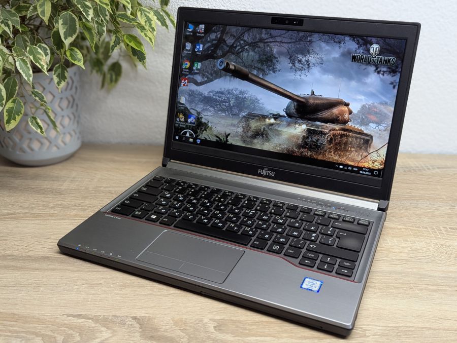 Ноутбук Б/В Fujitsu E736, Intel Core i5-6200U, DDR4 8GB, SSD 256GB, 13" Full HD [ProductHub SKU F181]