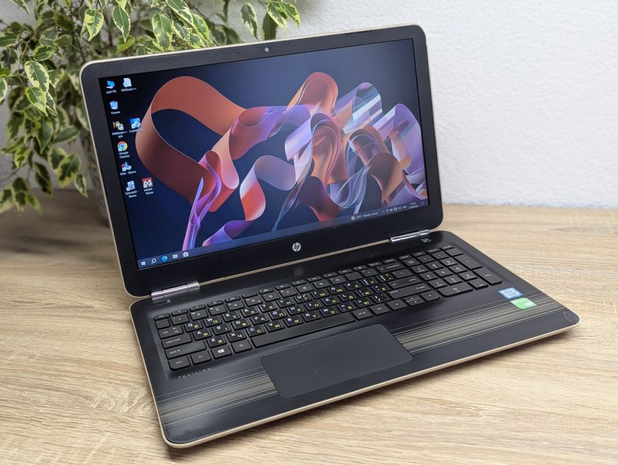Уцінка! Ноутбук Б/В HP Pavilion 15 Notebook, Intel Core i5-7200U, DDR4 16 GB, SSD 256GB, NVIDIA GeForce 940MX 2Gb, 15.6" Full HD [ProductHub SKU HP570]