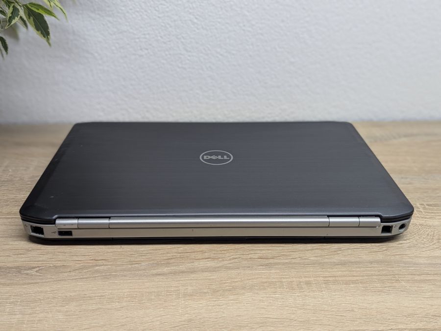 Ноутбук Б/В Dell Latitude E5520, Intel Core i5-2520M, DDR3 8GB, SSD 128GB, 15.6" Full HD