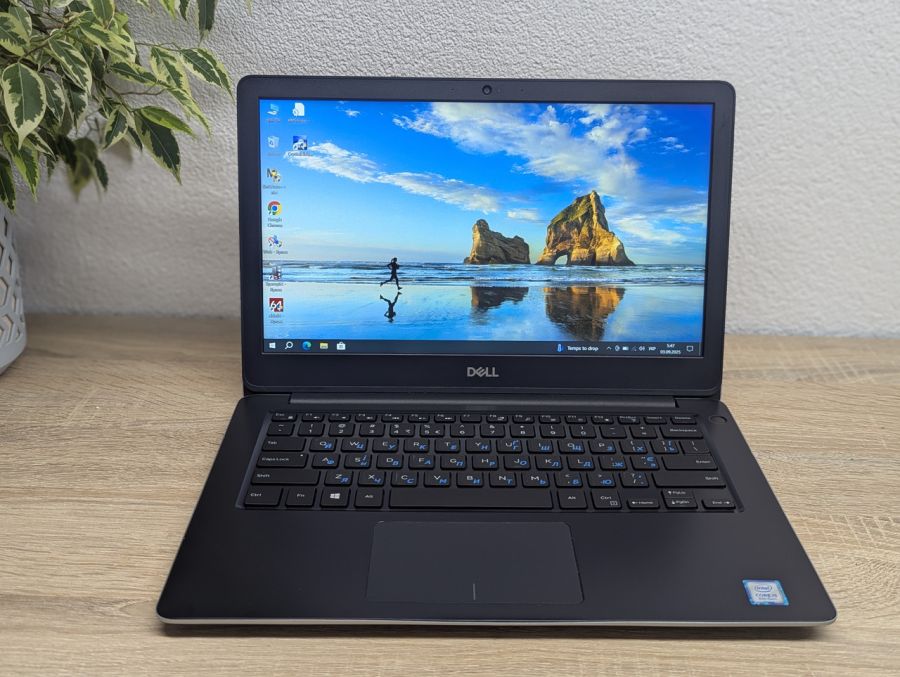Ноутбук Б/В Dell Vostro 5370, Intel Core i5-8250U, DDR4 16GB, SSD 256GB, 13" Full HD