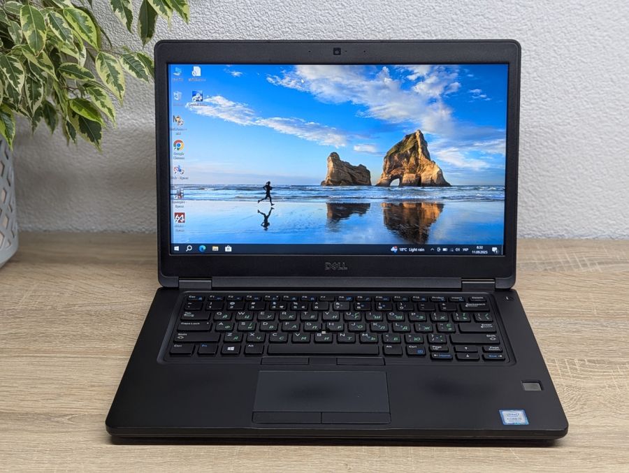 Ноутбук Б/В Dell Latitude 5490, Intel Core i5-8250U, DDR4 8GB, SSD 128GB, 14" Full HD