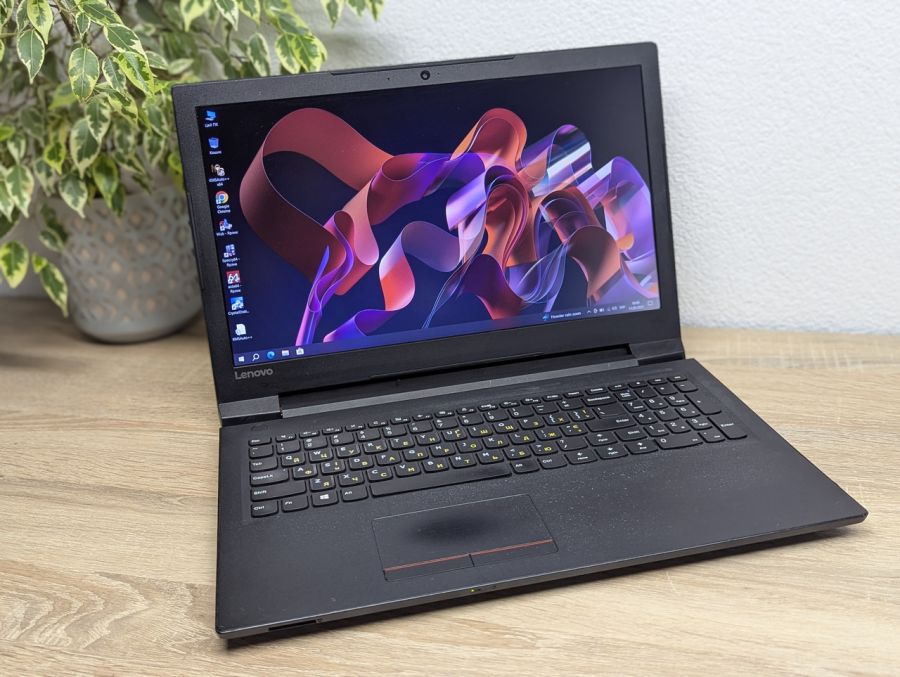 Уцінка! Ноутбук Б/В Lenovo V110, Intel Core i3-6006U, DDR4 8 GB, SSD 128GB, 15.6" Full HD [ProductHub SKU L270]