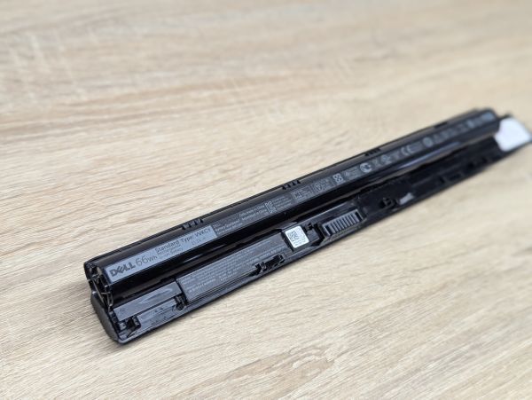 Б/В Оригінальна акумуляторна батарея Dell VVKCY [ProductHub SKU VVKCY]