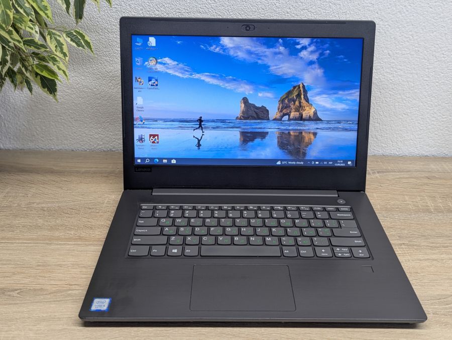 Уцінка! Ноутбук Б/В Lenovo V330-14IKB, Intel Core i5-8250U, DDR4 20 GB, SSD 256GB, 14" Full HD [ProductHub SKU L275]