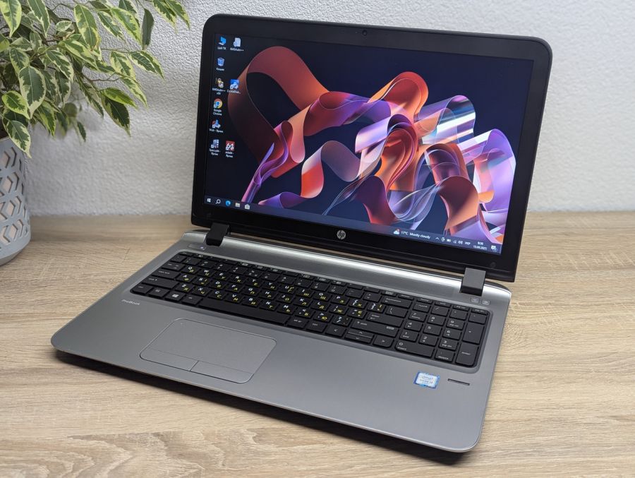 Ноутбук Б/В HP ProBook 450 G3, Intel Core i3-6100U, DDR3 12 GB, SSD 128GB, 15.6" HD [ProductHub SKU HP763]