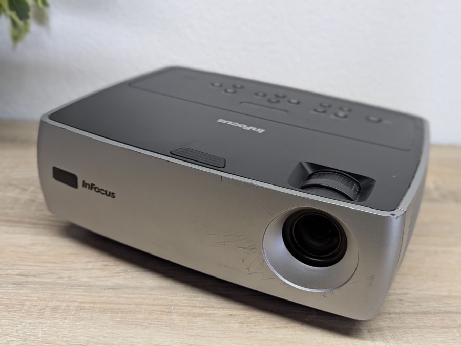 Б/В Проєктор InFocus W260 [ProductHub SKU W260]