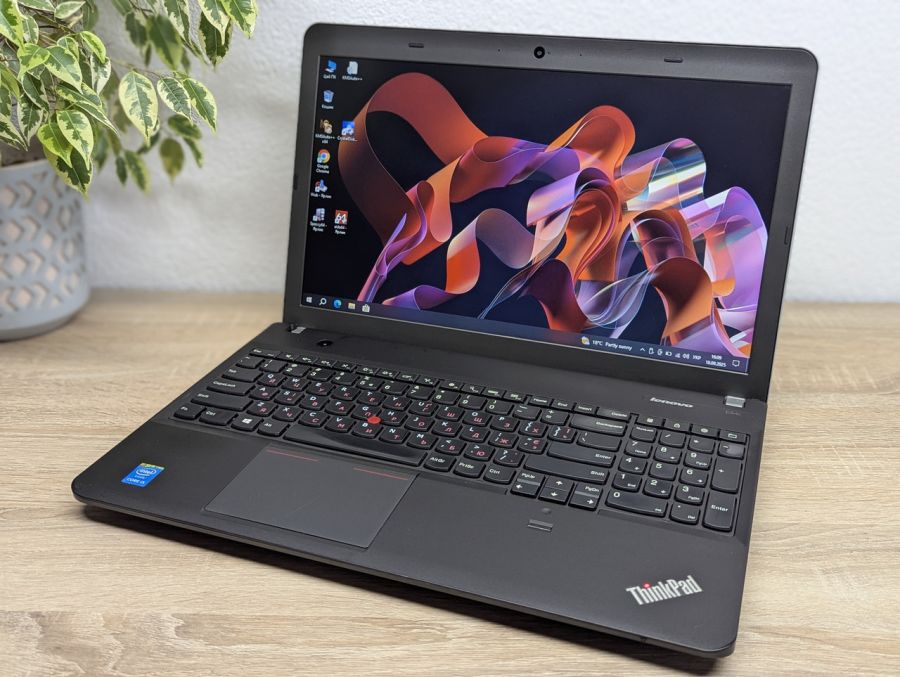 Ноутбук Б/В Lenovo ThinkPad Edge E540, Intel Core i5-4210M, DDR3 8GB, SSD 128GB, 15.6" HD