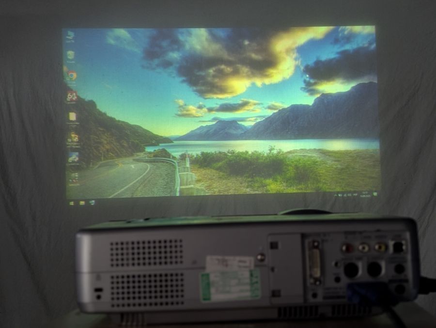 Б/В Проєктор SANYO PLC-XU51 [ProductHub SKU PLC-XU51]