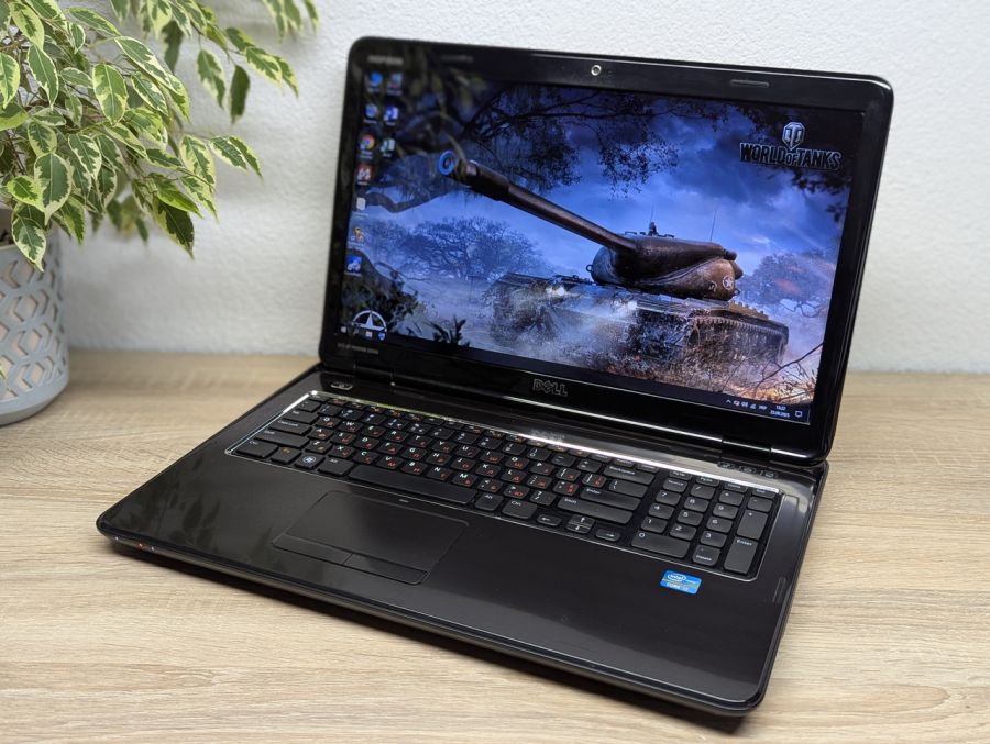 Ноутбук Б/В Dell Inspiron N7110, Intel Core i7-2670QM, DDR3 8 GB, SSD 256GB, NVIDIA GeForce GT 525M 2Gb, 17.3" [ProductHub SKU Dell340]