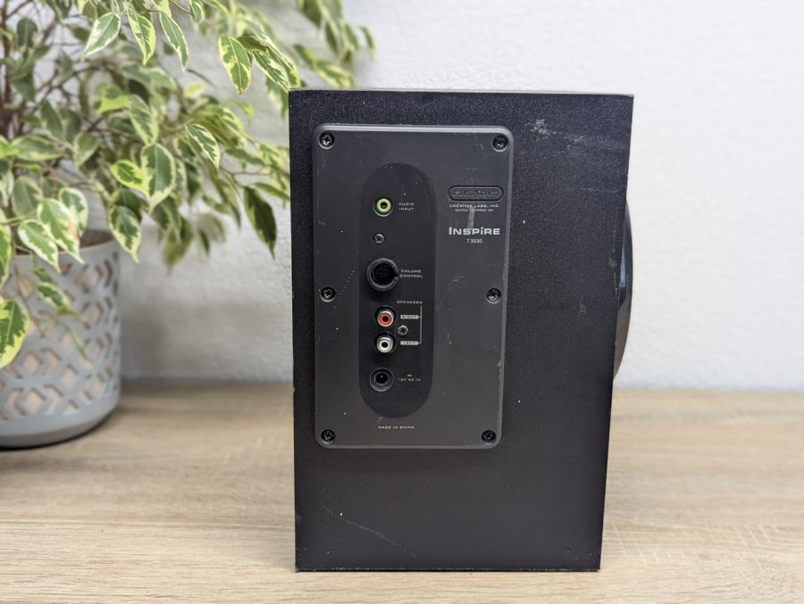 Сабвуфер Creative Inspire T3030