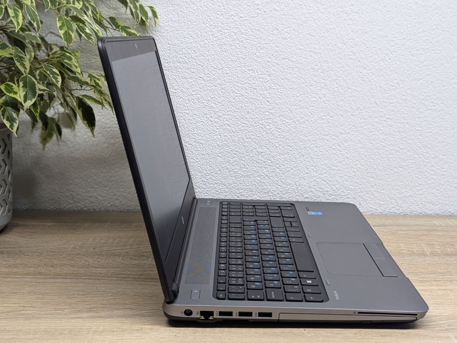 Ноутбук Б/В HP ProBook 650 G1, Intel Core i7-4712MQ, DDR3 8GB, SSD 256GB, AMD Radeon HD 8500M, 15.6" HD [ProductHub SKU HP590]