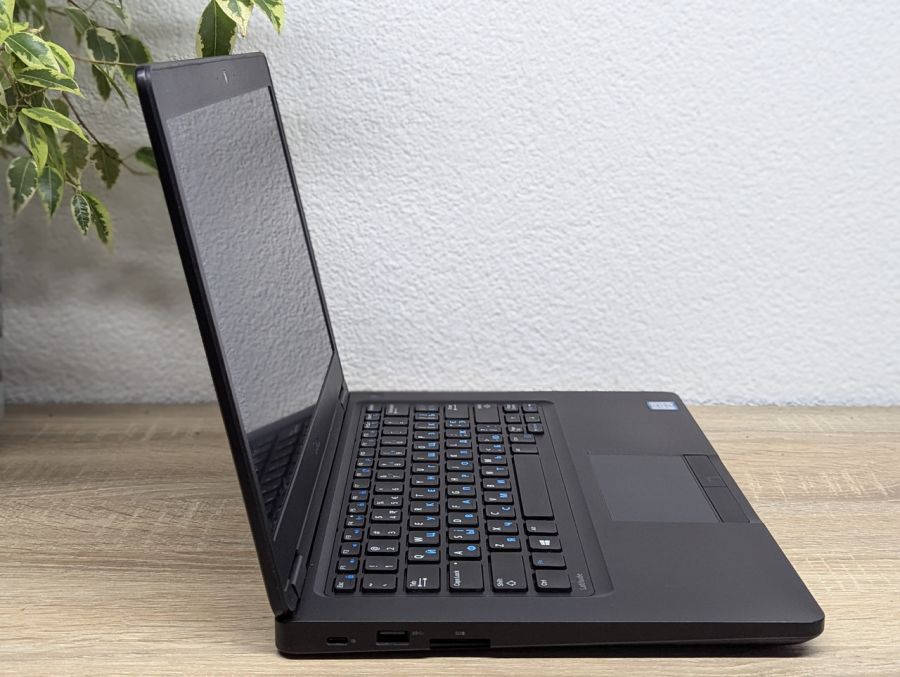 Уцінка! Ноутбук Б/В Dell Latitude 5480, Intel Core i5-6300U, DDR4 8 GB, SSD 128GB, 14" Full HD [ProductHub SKU Dell351]