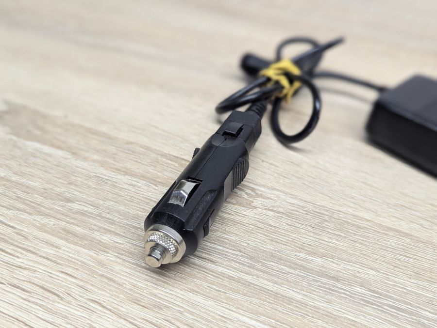 Б/В Автомобільний адаптер до ноутбука Dell KENSINGTON 90 Вт USB [ProductHub SKU KENSINGTON]