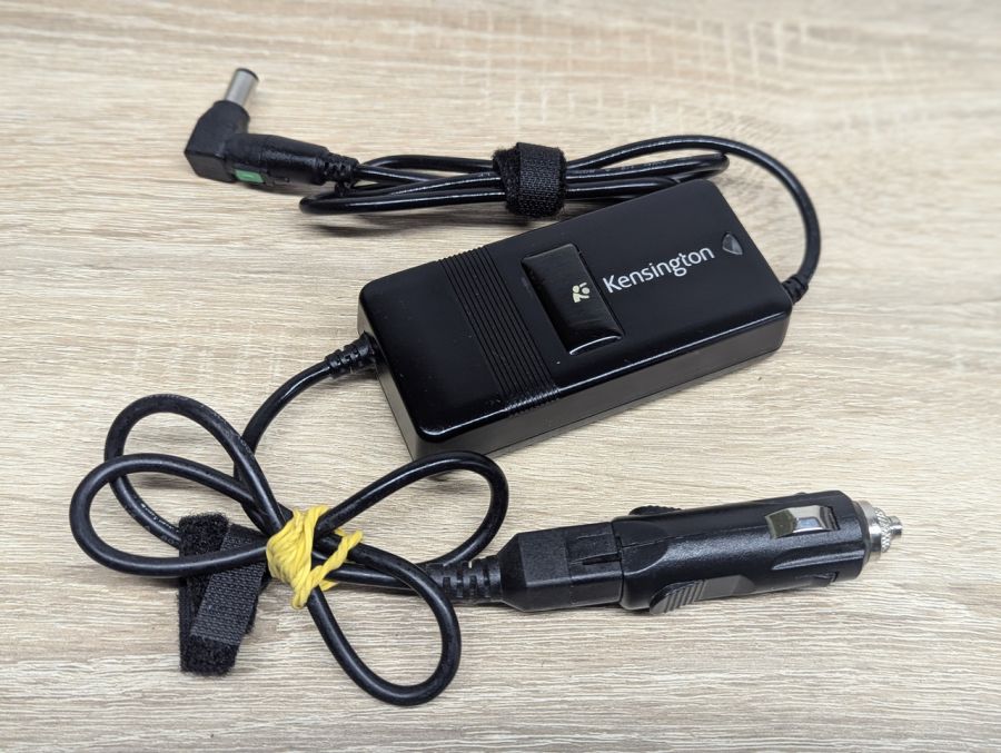 Б/В Автомобільний адаптер до ноутбука Dell KENSINGTON 90 Вт USB [ProductHub SKU KENSINGTON]