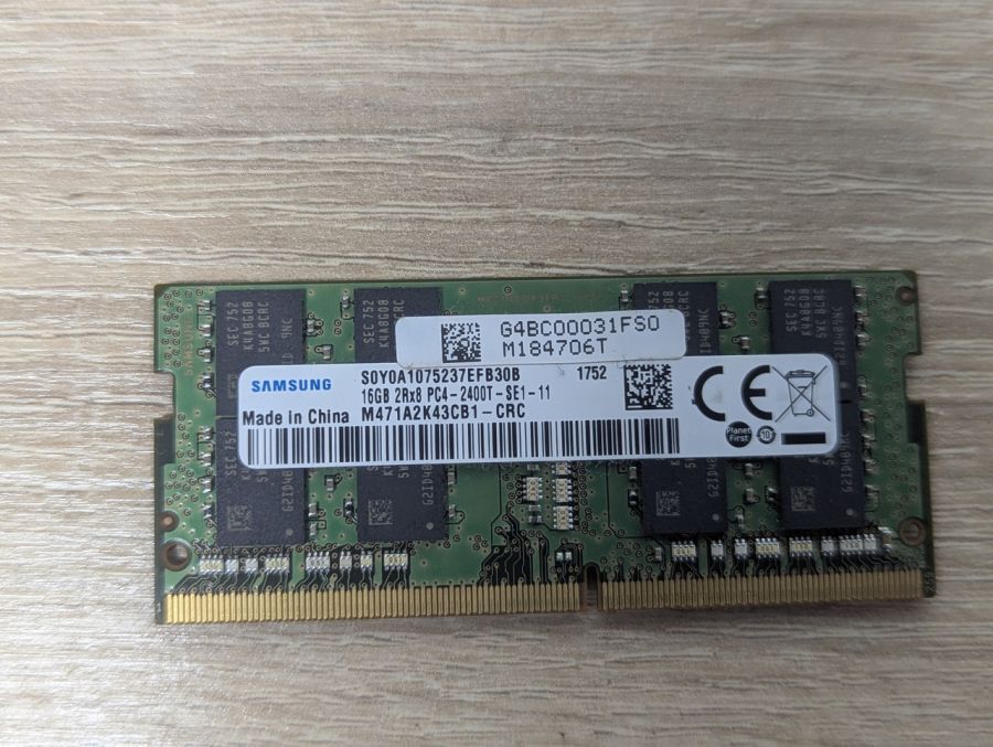 Б/В Оперативна пам'ять для ноутбука Samsung SO-DIMM 16 GB DDR4 2400T [ProductHub SKU 16GB-DDR4]