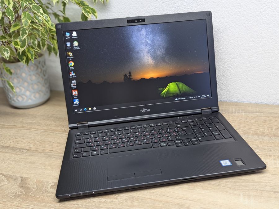 Ноутбук Б/В Fujitsu E459, Intel Core i5-8250U, DDR4 16 GB, SSD 256GB, 15.6" Full HD [ProductHub SKU F204]