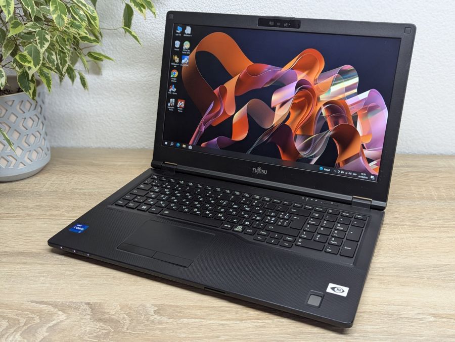 Уцінка! Ноутбук Б/В Fujitsu LifeBook E5511, Intel Core i7-1165G7, DDR4 16 GB, SSD 256GB, 15.6" Full HD [ProductHub SKU F206]