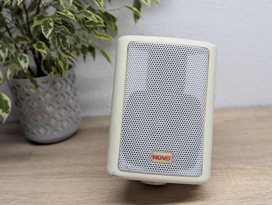 Б/В Полична колонка NUVO WA-30SPKR [ProductHub SKU WA-30SPKR]
