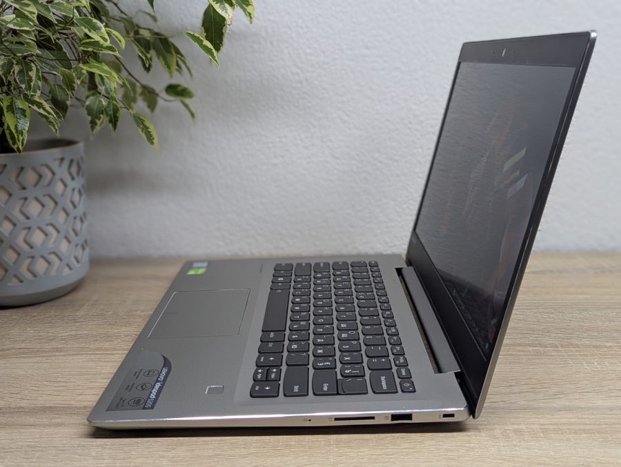 Ноутбук Б/В Lenovo IdeaPad 520S, Intel Core i5-8250U, DDR4 16 GB, SSD 128GB + SSD 500GB, NVIDIA GeForce 940MX 2Gb, 14" Full HD [ProductHub SKU L302]