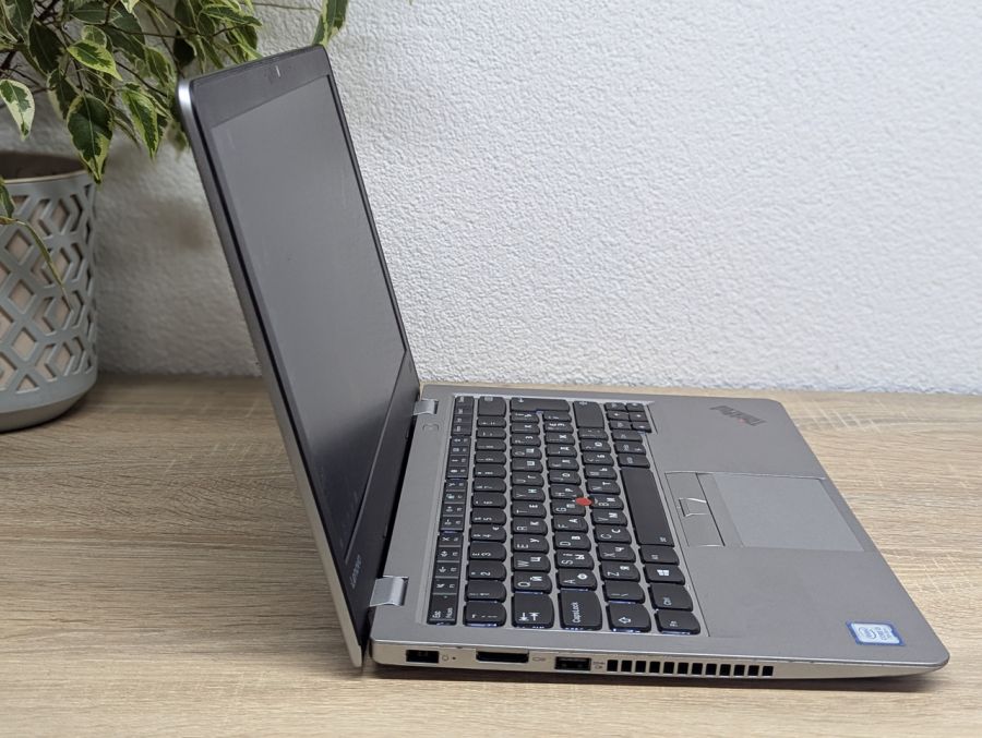 Ноутбук Б/В Lenovo ThinkPad 13 2nd Gen, Intel Core i3-7100U, DDR4 8 GB, SSD 128GB, 13" Full HD [ProductHub SKU L303]
