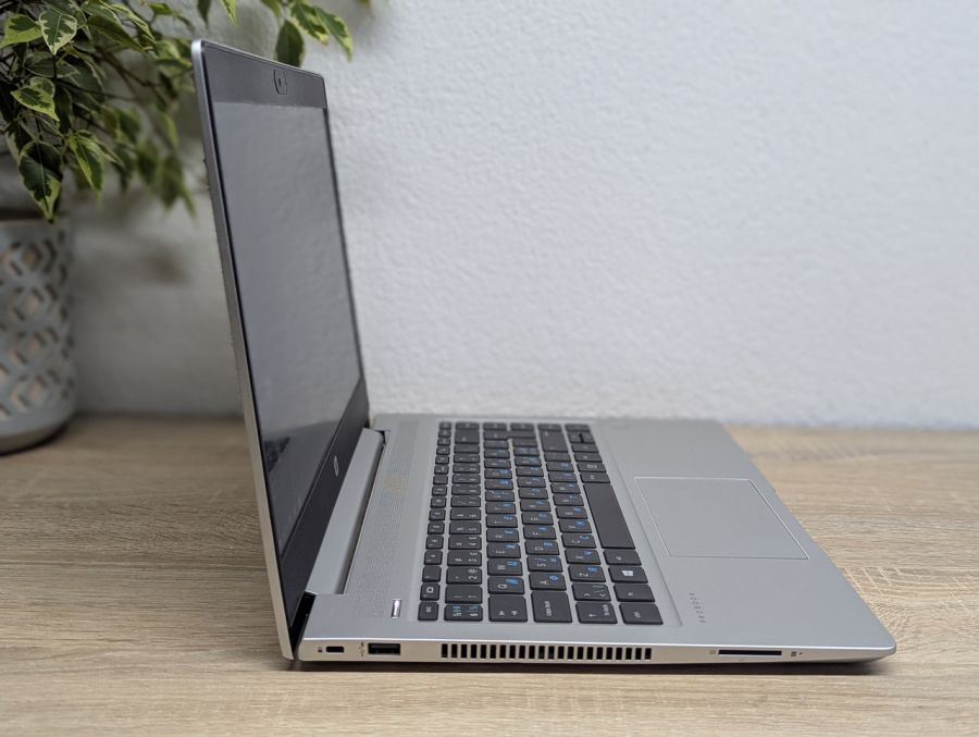 Ноутбук Б/В HP ProBook 445 G7, AMD Ryzen 3 4300U, DDR4 16GB, SSD 256GB, 14" Full HD