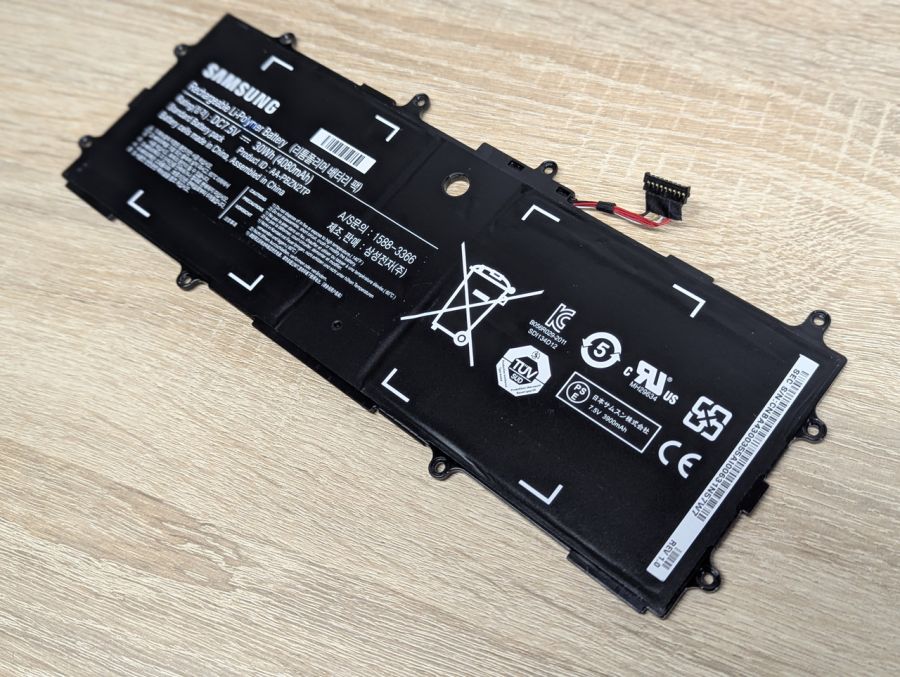 Б/В Оригінальна акумуляторна батарея Samsung 1588-3366 [ProductHub SKU 3366]