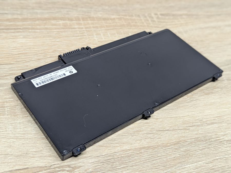 Б/В Оригінальна акумуляторна батарея HP CD03XL [ProductHub SKU CD03XL-10]