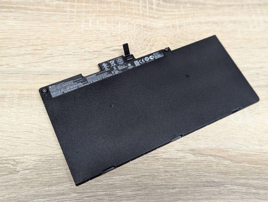 Оригінальна акумуляторна батарея HP CS03XL Б/В
