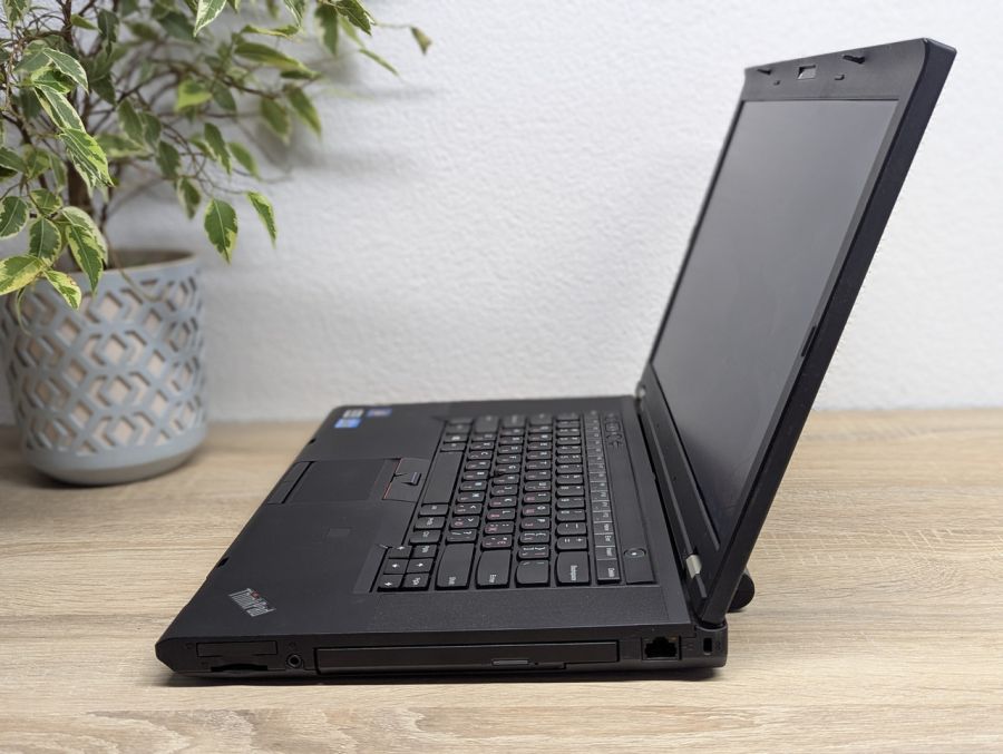Ноутбук Б/В Lenovo T530, Intel Core i5-3360M, DDR3 8 GB, SSD 256GB, 15.6" Full HD