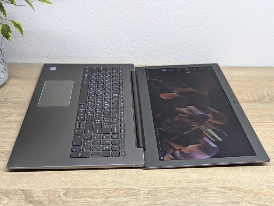 Ноутбук Б/В Lenovo IdeaPad 520-15IKB, Intel Core i7-8550U, DDR4 12 GB, SSD 178GB, 15.6" Full HD [ProductHub SKU L311]