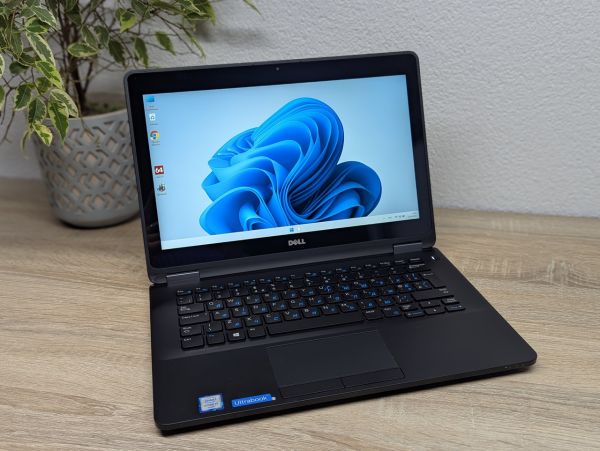 Ноутбук Б/В Dell Latitude E7270, Intel Core i7-6600U, DDR4 8GB, SSD 256GB, 12" Full HD Сенсор
