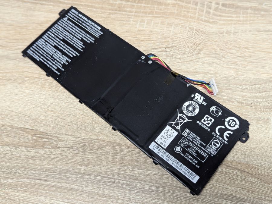Б/В Оригінальна акумуляторна батарея Acer AC14B18J [ProductHub SKU AC14B18J-40]
