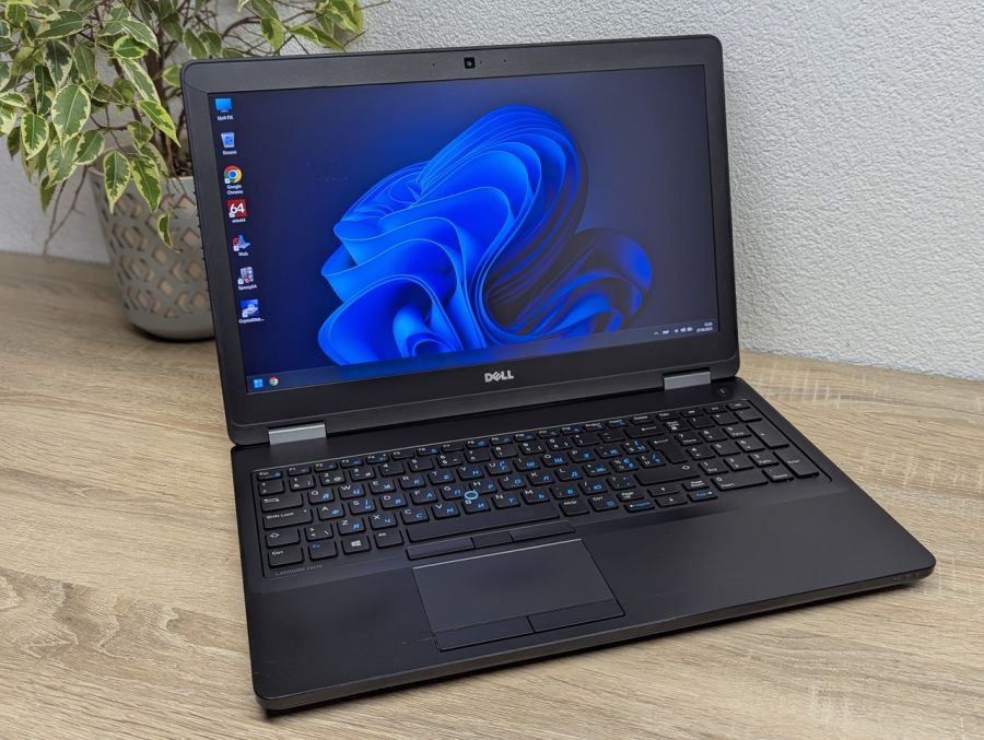 Ноутбук Б/В Dell Latitude E5570, Intel Core i5-6440HQ, DDR4 8GB, SSD 256GB, AMD Radeon R7 M370 2GB, 15.6" Full HD [ProductHub SKU Dell376]