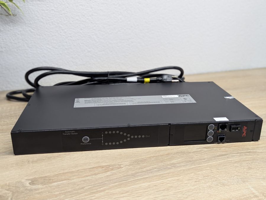 Б/В Блок розподілу живлення APC AP4450 [ProductHub SKU AP4450]