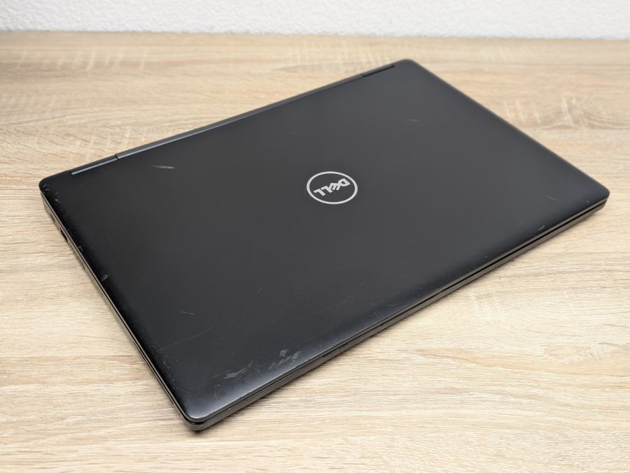 Уцінка! Ноутбук Б/В Dell Latitude 5590, Intel Core i5-7300U, DDR4 8 GB, SSD 256GB, 15.6" Full HD [ProductHub SKU Dell380]