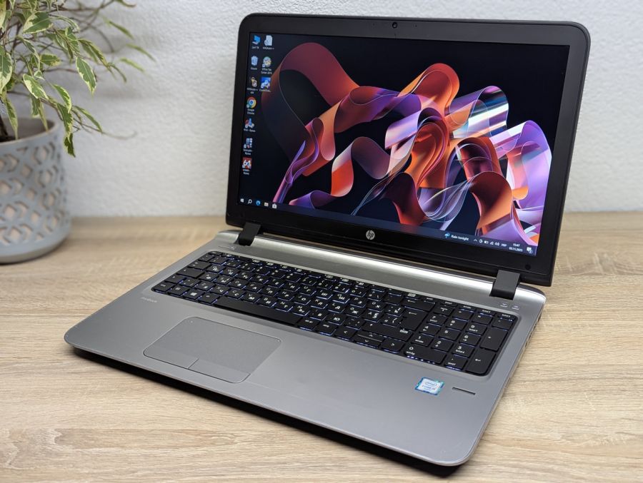 Уцінка! Ноутбук Б/В HP ProBook 450 G3, Intel Core i5-6200U, DDR3 8 GB, SSD 128GB, 15.6" Full HD [ProductHub SKU HP634]