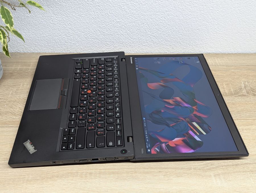 Уцінка! Ноутбук Б/В Lenovo ThinkPad T450S, Intel Core i5-5200U, DDR3 12 GB, SSD 128GB, 14" HD [ProductHub SKU L343]