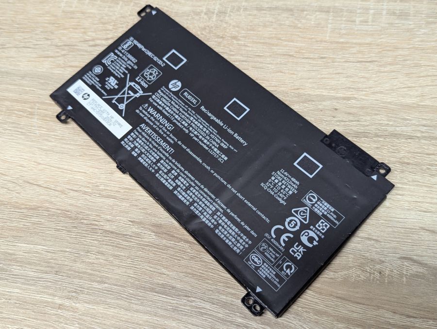 Оригінальна акумуляторна батарея HP RU03XL Б/В