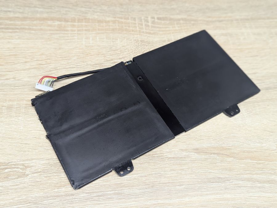 Оригінальний акумулятор Lenovo L14M4P71 Б/В