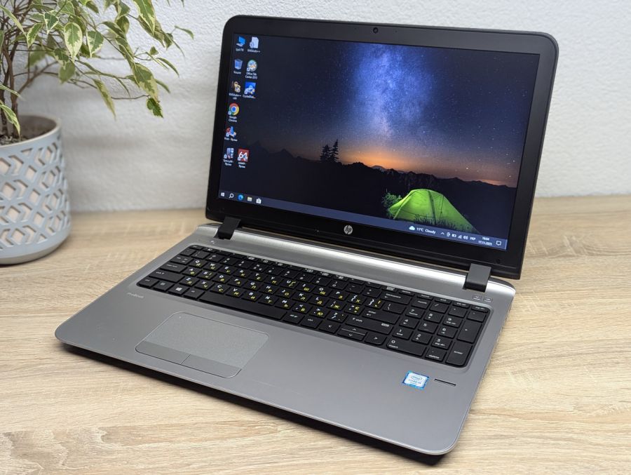 Уцінка! Ноутбук Б/В HP ProBook 450 G3, Intel Core i5-6200U, DDR3 8 GB, SSD 128GB + SSD 1TB, 15.6" HD [ProductHub SKU HP656]