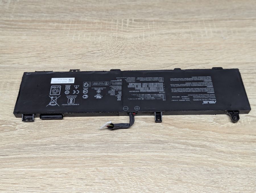 Б/В Оригінальна акумуляторна батарея Asus C41N1906-1 [ProductHub SKU N1906-1]