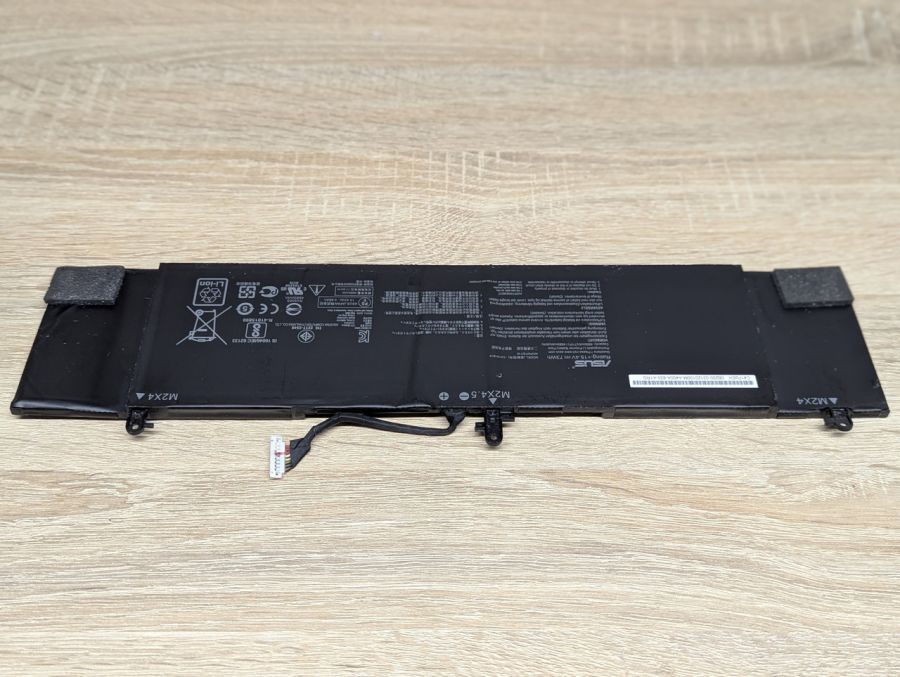 Оригінальна акумуляторна батарея Asus C41N1814 Б/В