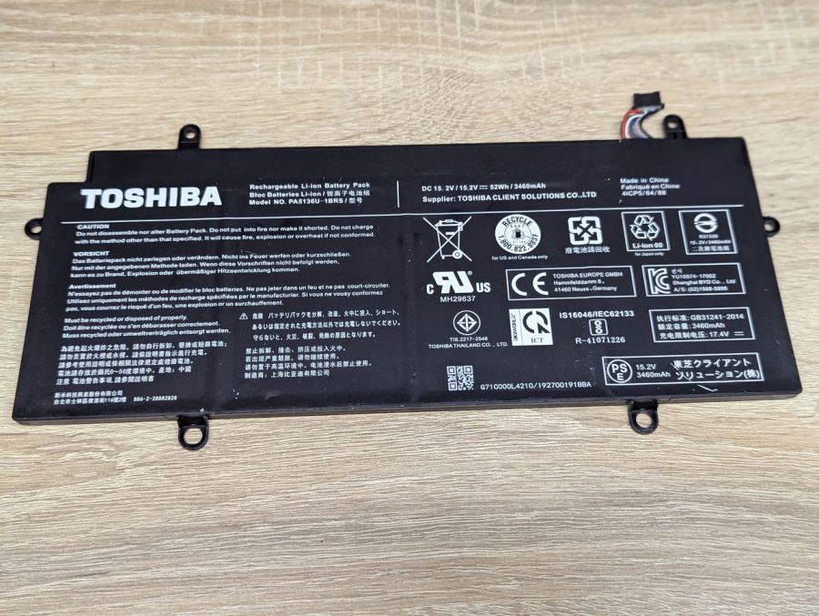 Б/В Оригінальна акумуляторна батарея Toshiba PA5136U-1BRS [ProductHub SKU PA5136U]