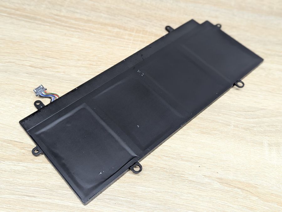 Б/В Оригінальна акумуляторна батарея Toshiba PA5136U-1BRS [ProductHub SKU PA5136U]