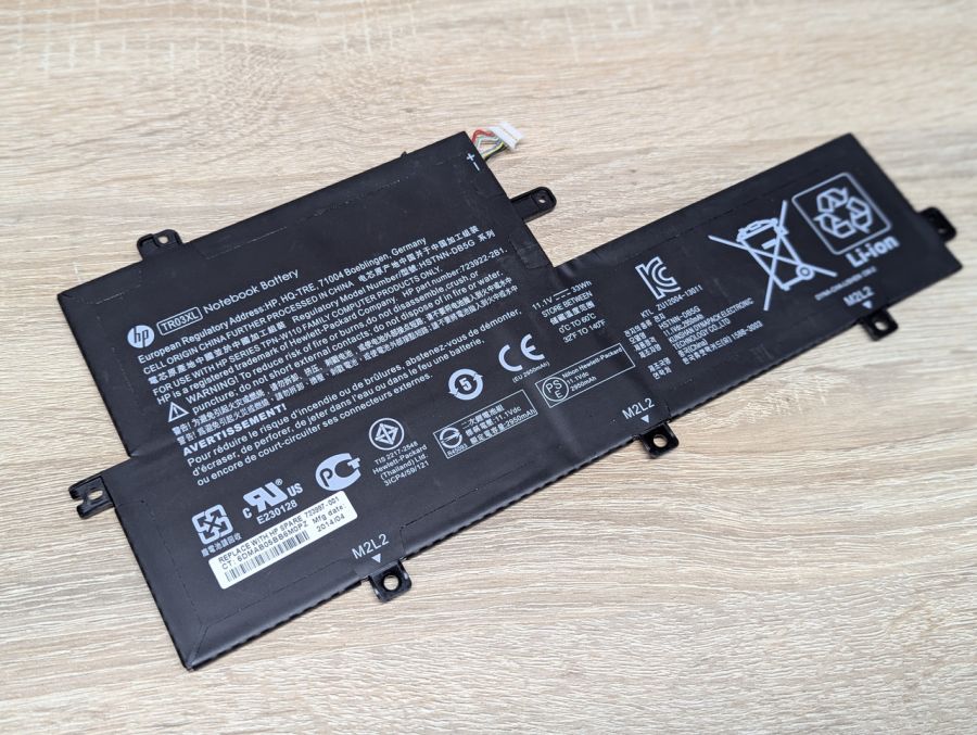 Оригінальна акумуляторна батарея HP TR03XL Б/В
