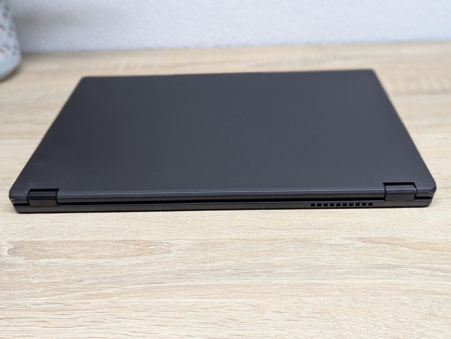 Ноутбук Б/В Fujitsu U758, Intel Core i5-8250U, DDR4 16 GB, SSD 256GB, 15.6" Full HD [ProductHub SKU F216]