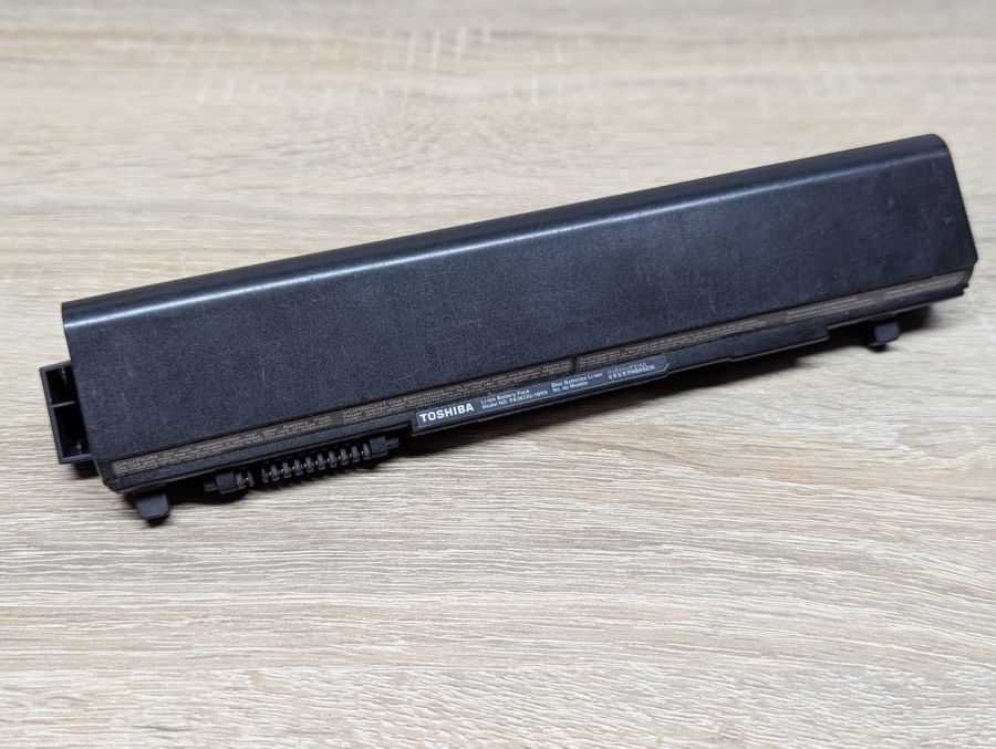 Б/В Акумуляторна батарея Toshiba PA3833U-1BRS