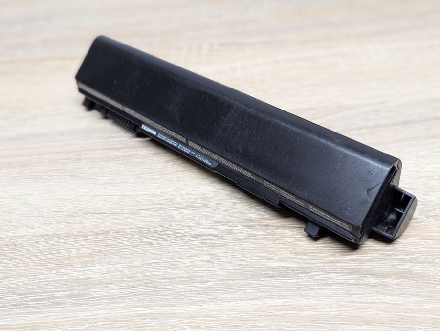 Б/В Акумуляторна батарея Toshiba PA3930U-1BRS [ProductHub SKU PA3930U]