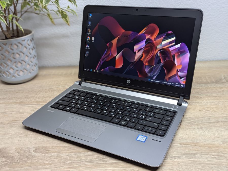 Ноутбук Б/В HP ProBook 430 G3, Intel Core i5-6200U, DDR4 8GB, SSD 128GB + 256GB, 13.3" HD [ProductHub SKU HP686]
